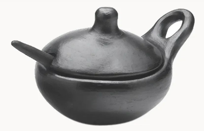 La Chamba Sauceboat w/ Lid and Spoon